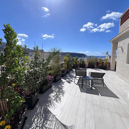The White Heart House - Attic Sea View Apartment Лос Кристианос Екстериор снимка