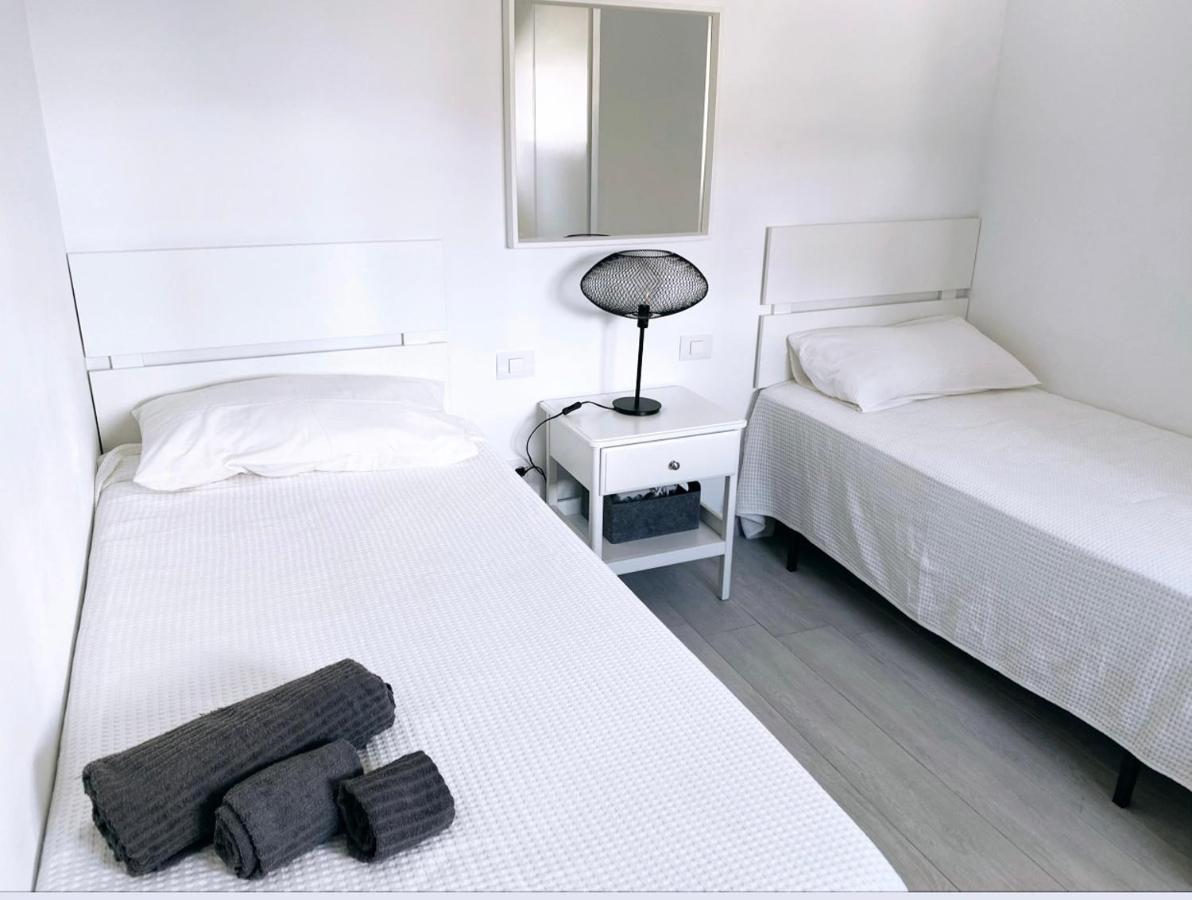 The White Heart House - Attic Sea View Apartment Лос Кристианос Екстериор снимка