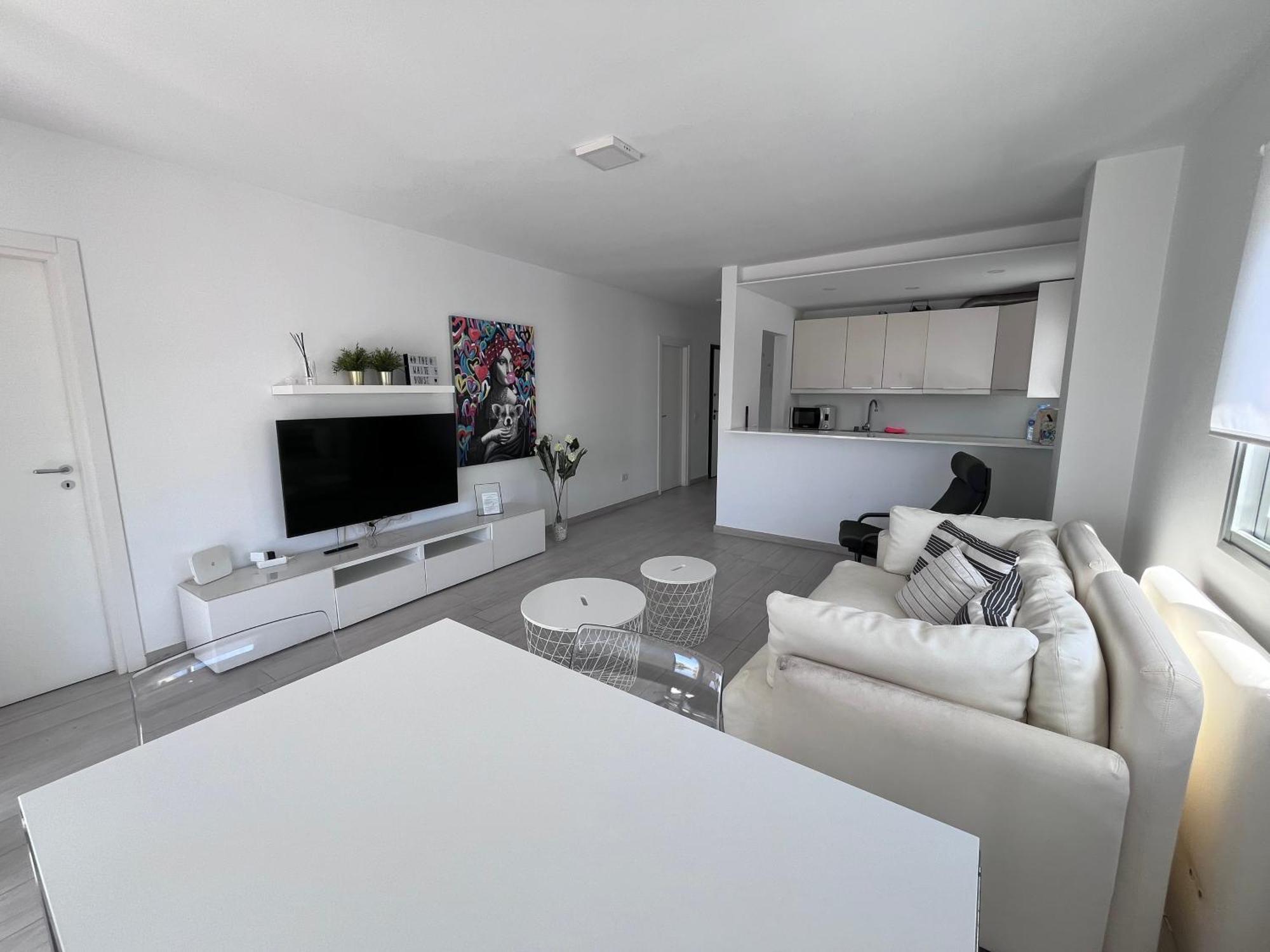 The White Heart House - Attic Sea View Apartment Лос Кристианос Екстериор снимка