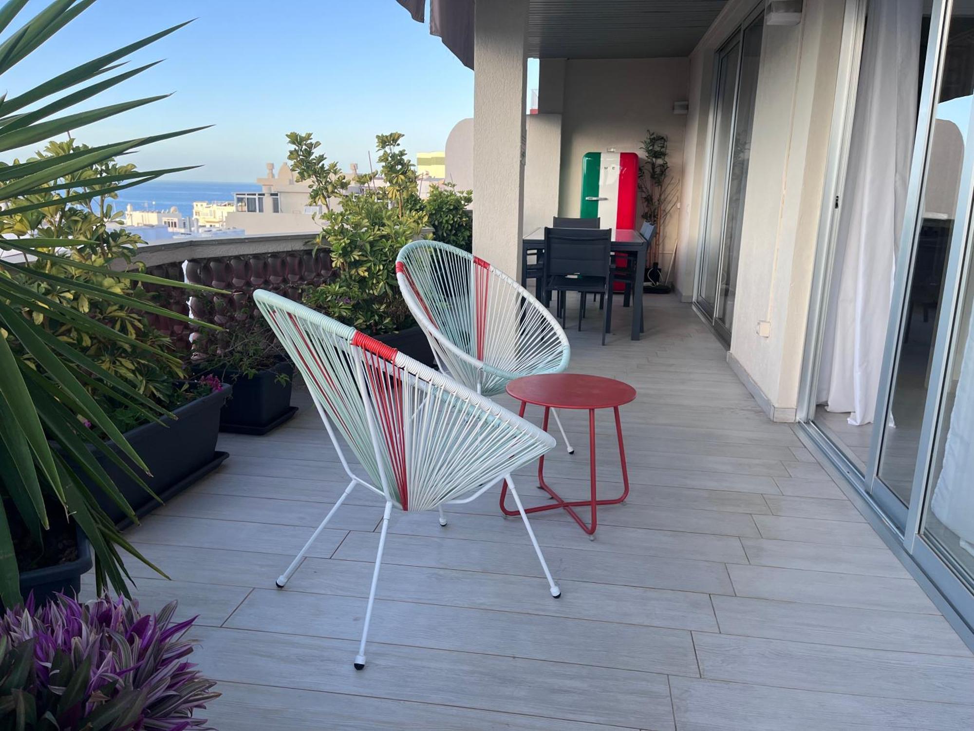 The White Heart House - Attic Sea View Apartment Лос Кристианос Екстериор снимка