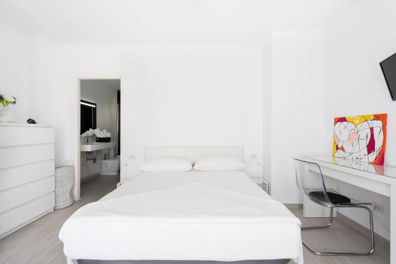 The White Heart House - Attic Sea View Apartment Лос Кристианос Екстериор снимка