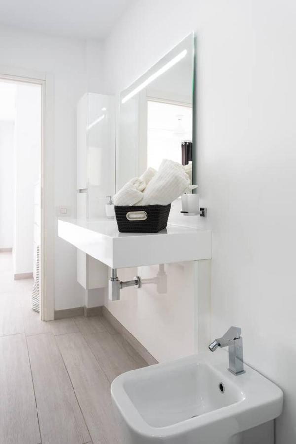 The White Heart House - Attic Sea View Apartment Лос Кристианос Екстериор снимка